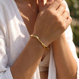 Golden Wave Armreif